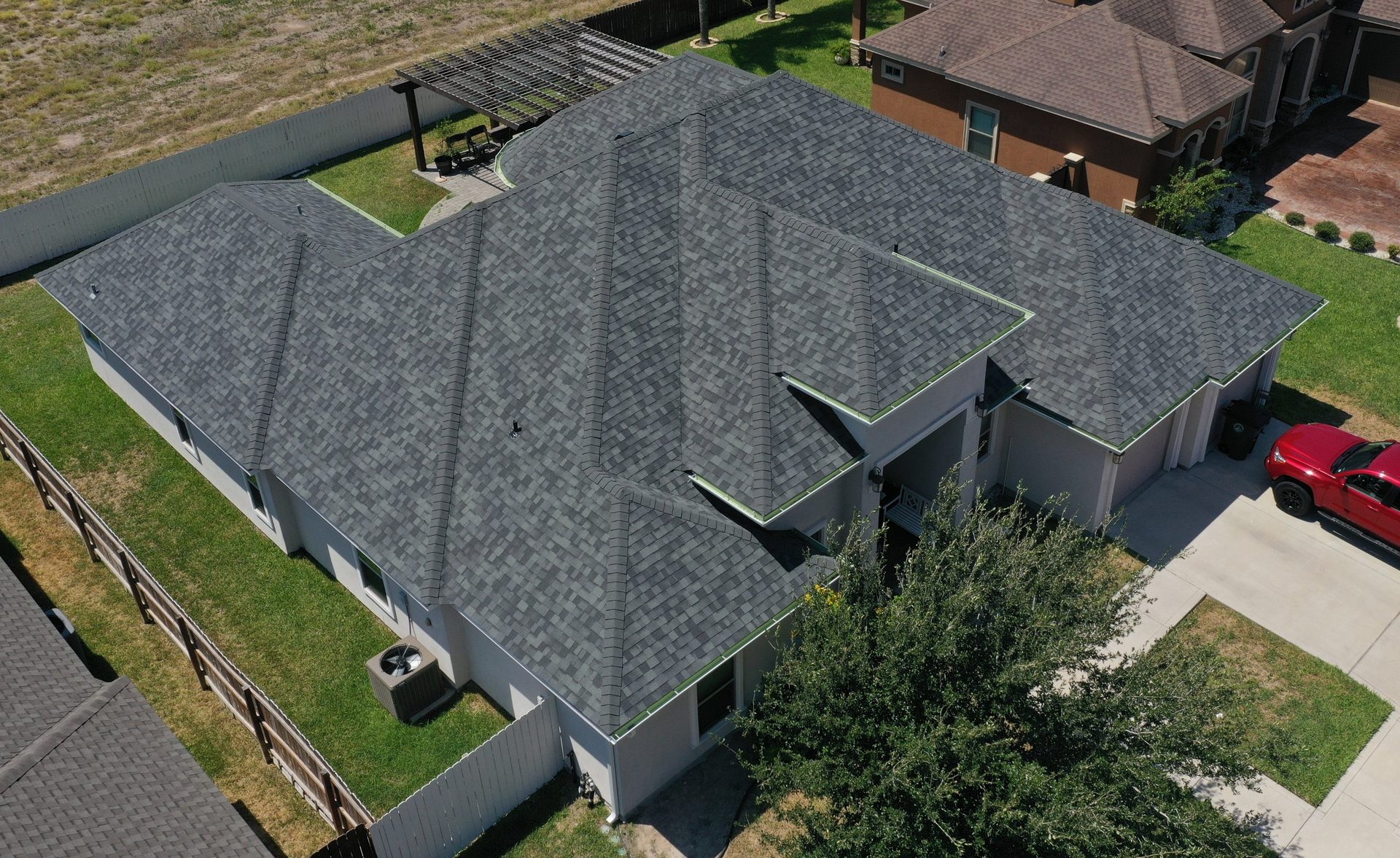 New architectural shingle roof installed by Texas Contractors in the Rio Grande Valley